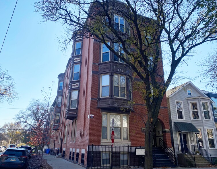 More Photos Of 1501 W Superior St, Chicago Apartments For Sale