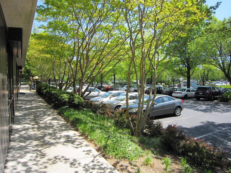 More Photos Of 11260 Roger Bacon Dr, Reston Office For Lease
