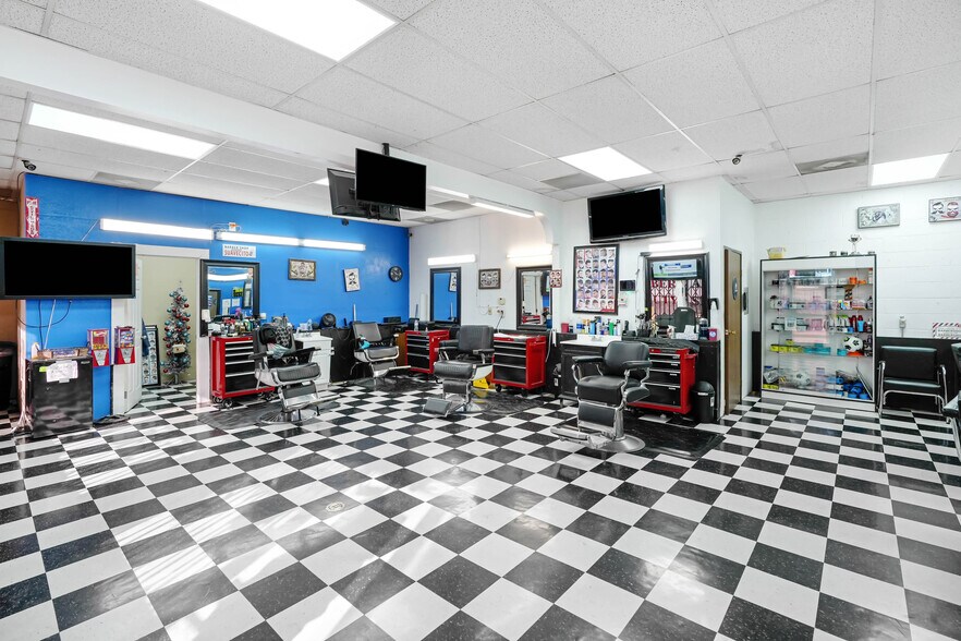 More Photos Of 1481-1489 W Holt Ave, Pomona Restaurant For Sale