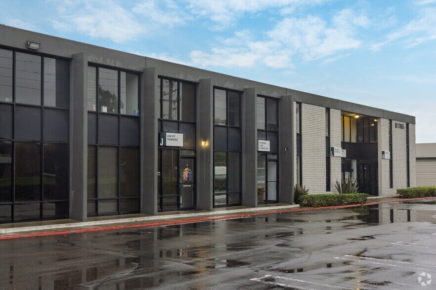 More Photos Of 17865 Sky Park Cir, Irvine Light Manufacturing For Lease