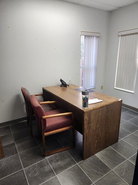 More Photos Of 8751 N 30th St, Tampa Medical For Lease