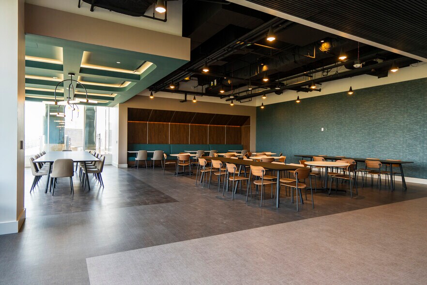 More Photos Of 2600 Via Fortuna, Austin Unknown For Lease