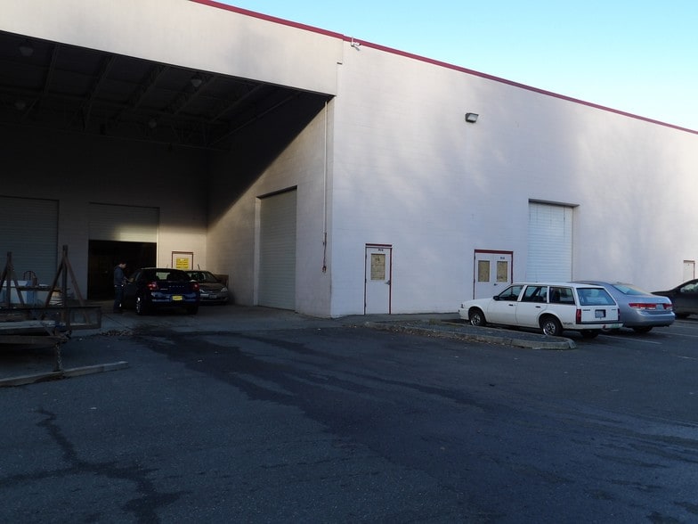 More Photos Of 3810 166th Pl NE, Arlington Office For Lease