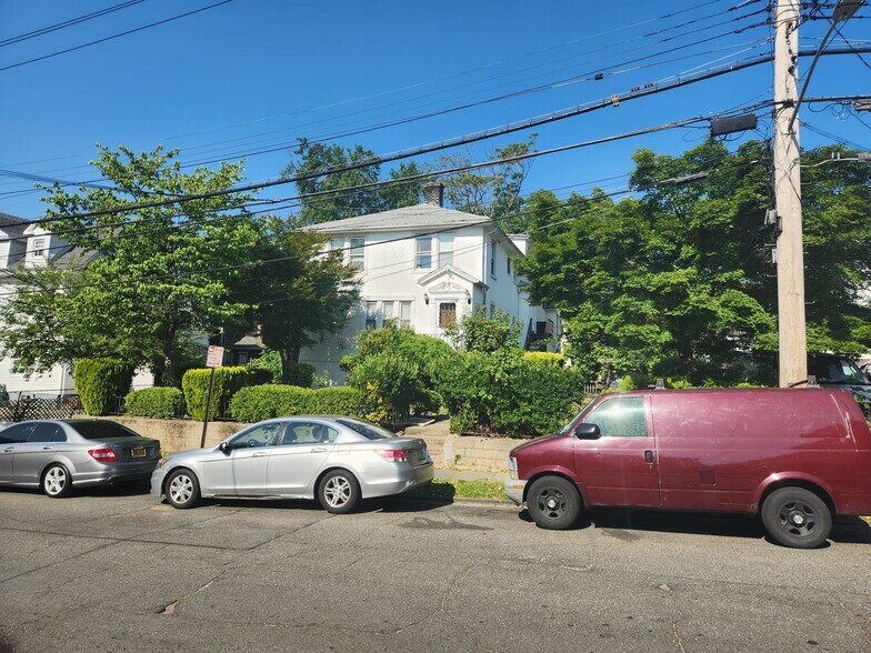More Photos Of 46 N Fulton Ave, Mount Vernon Apartments For Sale