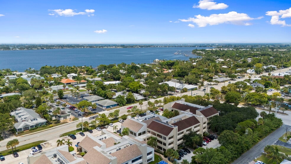 More Photos Of 900 SE Ocean Blvd, Stuart Medical For Sale