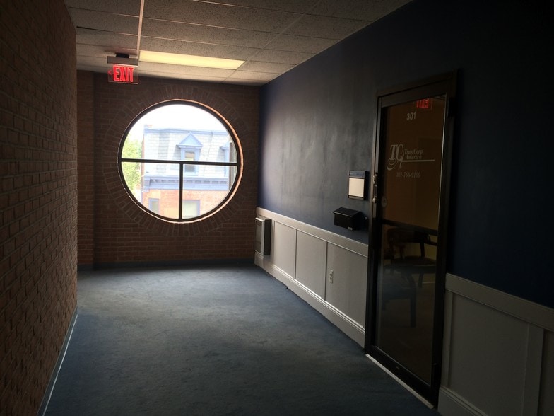 More Photos Of 33 W Franklin St, Hagerstown Coworking Space