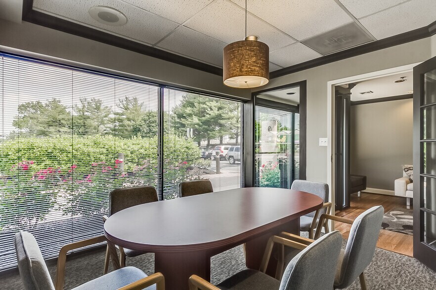 More Photos Of 1615 York Rd, Lutherville Office For Lease