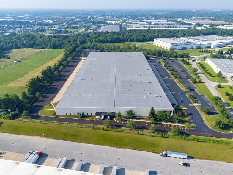 More Photos Of 3400 Southpark Pl, Grove City Warehouse For Lease