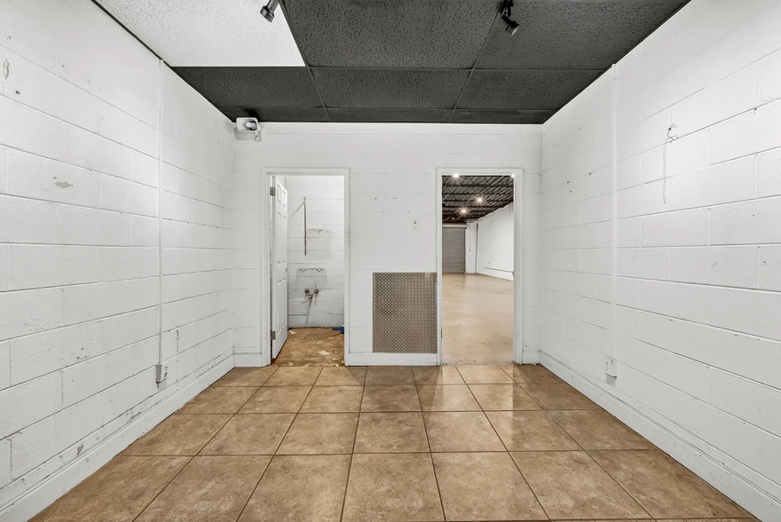 More Photos Of 1302-1308 Talbotton Rd, Columbus Flex For Sale