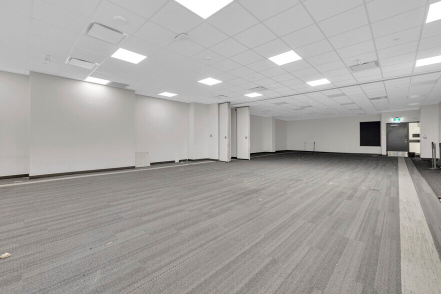 More Photos Of 333 Riverside Dr W, Windsor Office For Lease