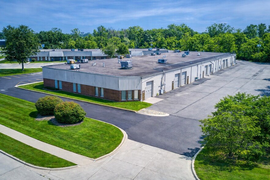 More Photos Of 20978-21084 Bridge St, Southfield Unknown For Lease