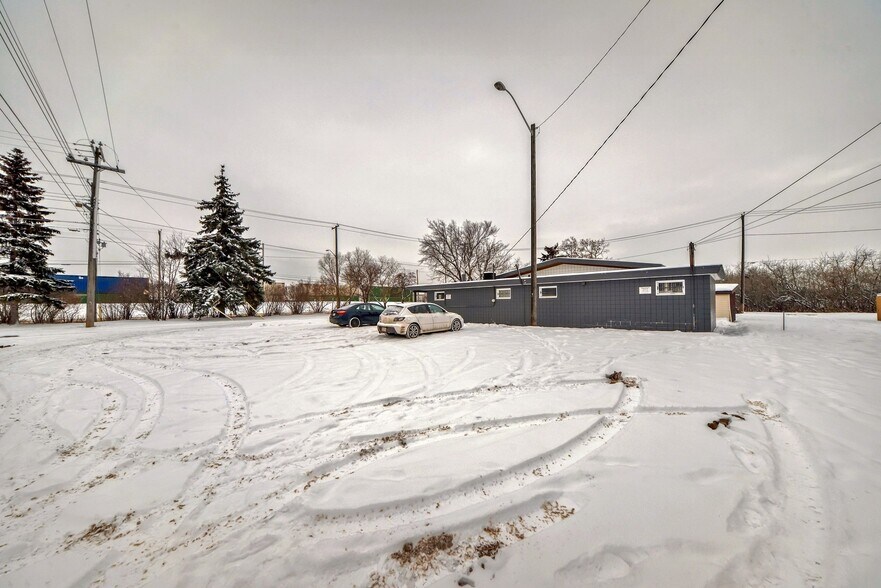 More Photos Of 12703 109 St NW, Edmonton Religious Facility For Sale