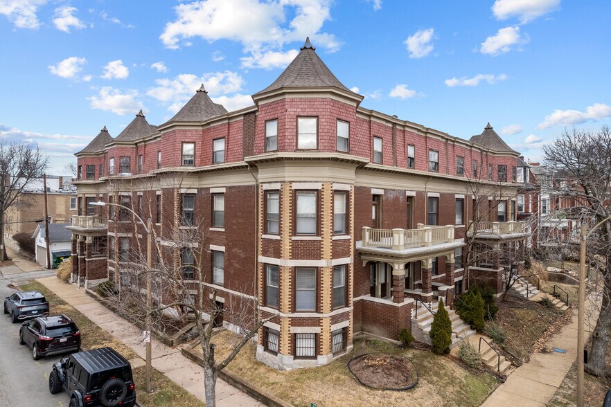 More Photos Of 3453 Crittenden St, Saint Louis Apartments For Sale