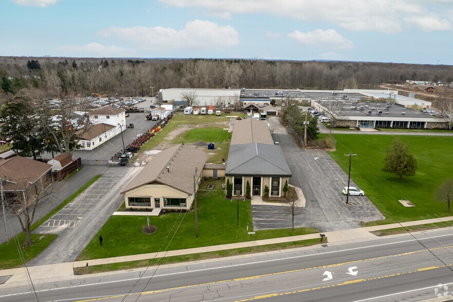More Photos Of 10151-10155 Main St, Clarence Light Distribution For Sale
