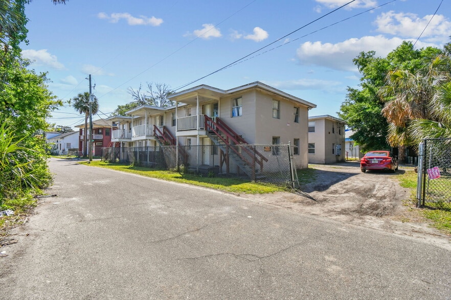 More Photos Of 1330-1334 Barnett St, Jacksonville Apartments For Sale