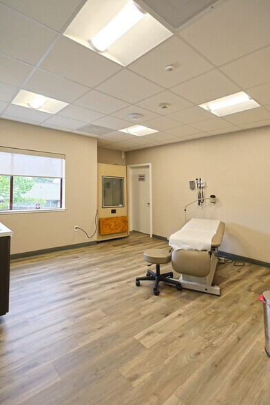 More Photos Of 979 San Pablo Ave, Albany Storefront Retail Office For Lease