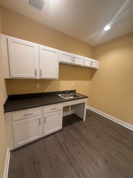 More Photos Of 100 Roberts Village Ct, Fruit Cove Unknown For Lease