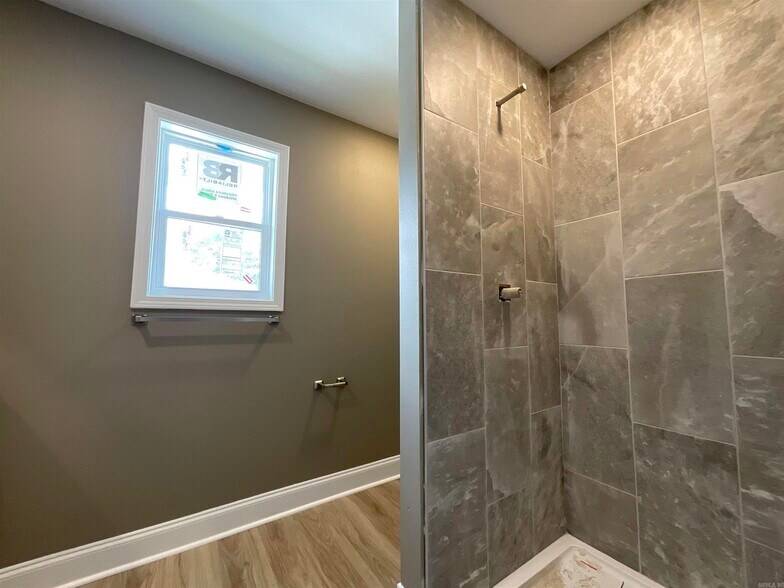 More Photos Of 405 & 407 E Center Street, Jacksonville Specialty For Sale