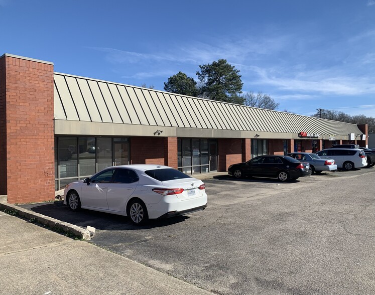 Primary Photo Of 3807-3818 Jefferson Davis Hwy, Richmond Storefront Retail Office For Lease