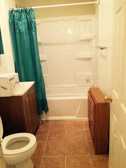 More Photos Of 78 Hawkins St, Derby Apartments For Lease