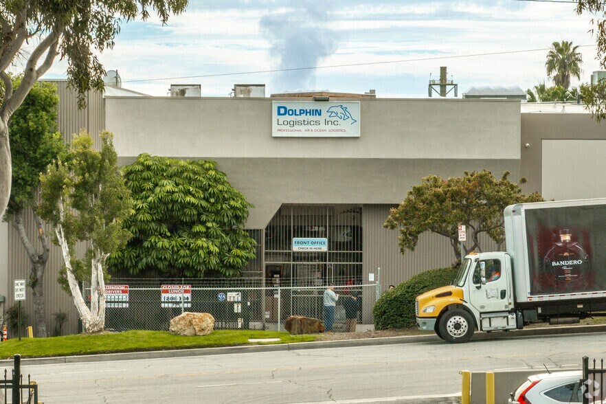 More Photos Of 1944 E Vista Bella Way, Rancho Dominguez Warehouse For Lease