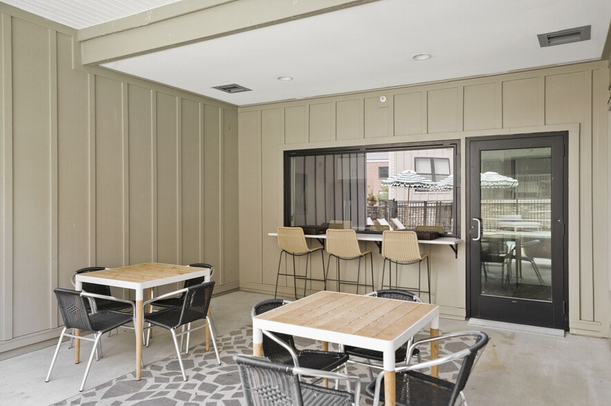 More Photos Of 77A Excelsior Ave, Saratoga Springs Apartments For Lease