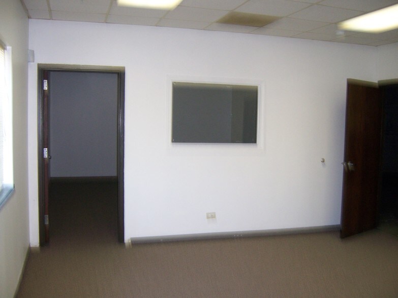 More Photos Of 9415-9431 Enterprise Dr, Mokena Warehouse For Lease