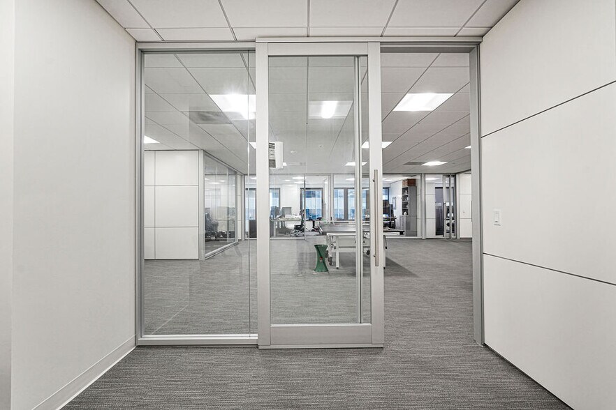 More Photos Of 1 SE 3rd Ave, Miami Office For Lease