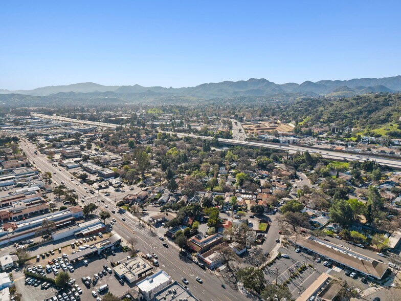 More Photos Of 2974 E Thousand Oaks Blvd, Thousand Oaks Storefront For Lease