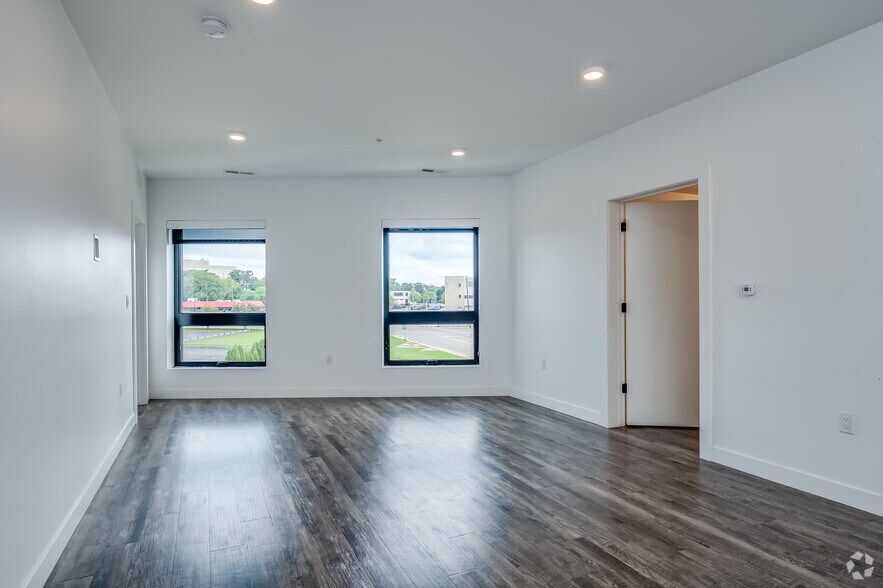 More Photos Of 155 Jackson St, Oshkosh Apartments For Lease