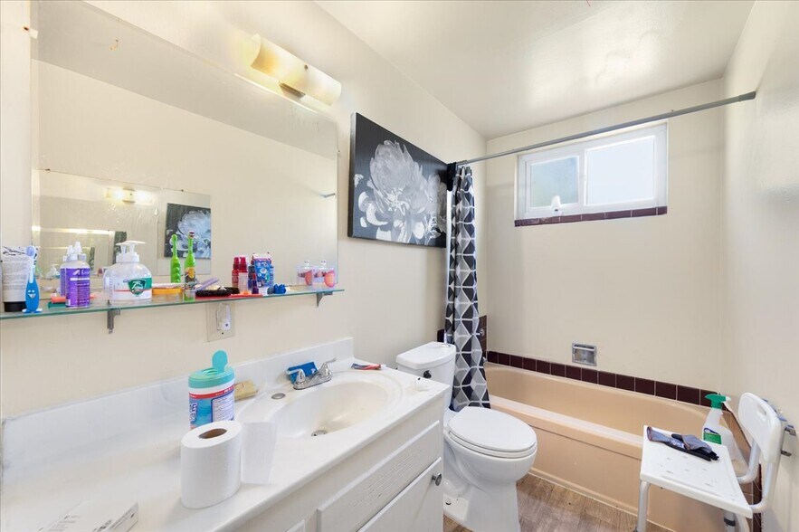 More Photos Of 236 Haas Ave, San Leandro Apartments For Sale