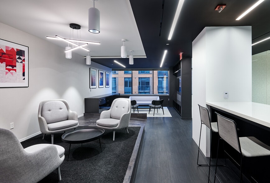 More Photos Of 1010 N Glebe Rd, Arlington Office For Lease