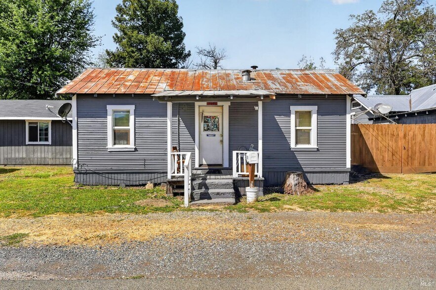 More Photos Of 9645 Lee St, Upper Lake Multifamily For Sale