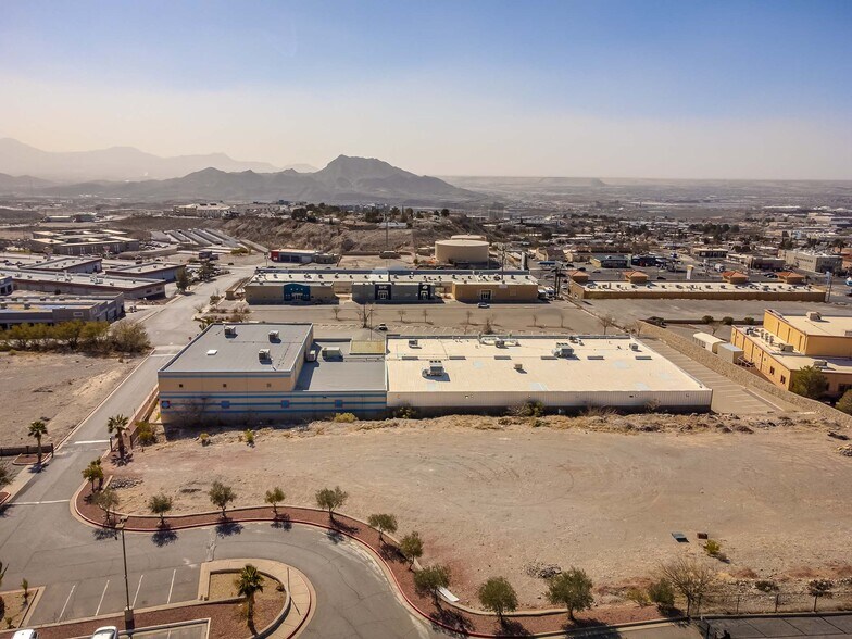 More Photos Of 145 Paragon Ln, El Paso General Retail For Sale