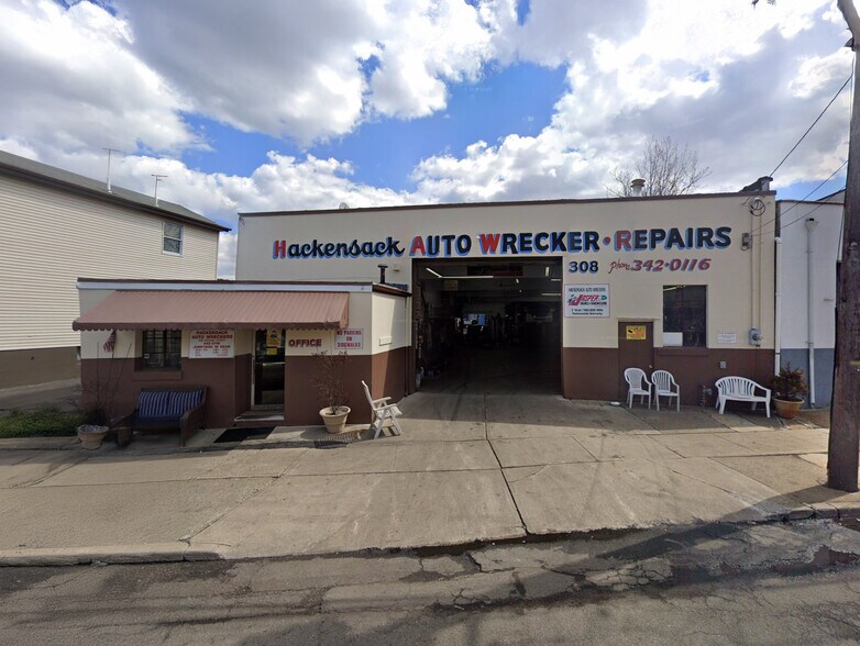 Primary Photo Of 308 2nd St, Hackensack Flex For Sale