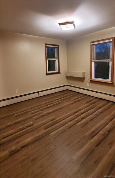 More Photos Of 6865 Erie Rd, Derby Restaurant For Sale