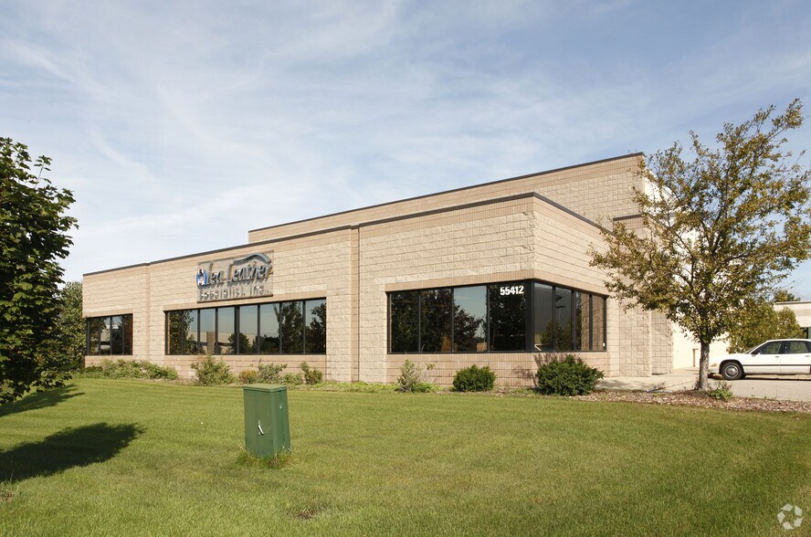 More Photos Of 55412 Lyon Industrial Dr, New Hudson Warehouse For Lease