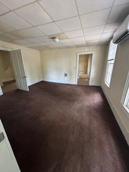 Primary Photo Of 403 Greenville St, Abbeville Apartments For Sale