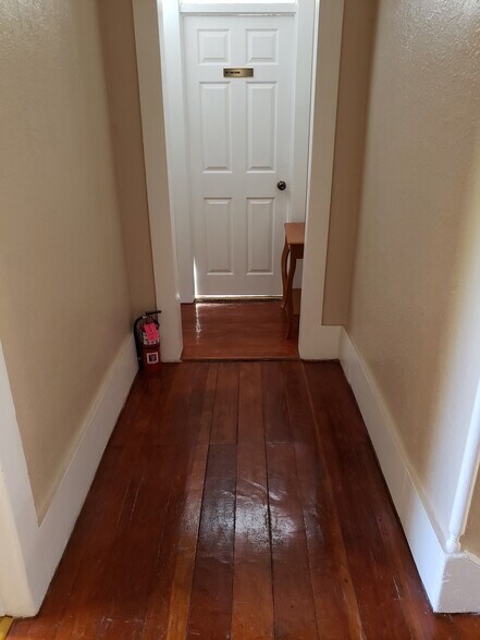 More Photos Of 12 S San Gorgonio Ave, Banning Storefront Retail Office For Lease