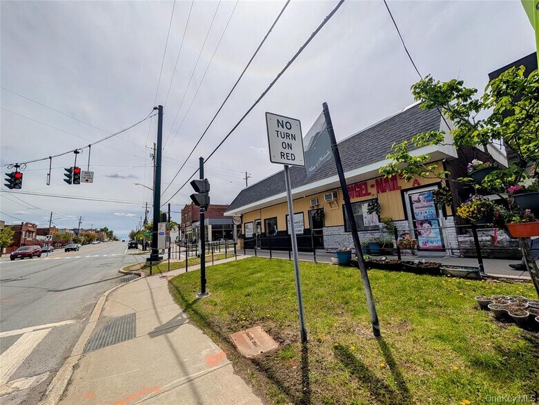 More Photos Of 485 Broadway, Monticello Storefront For Sale