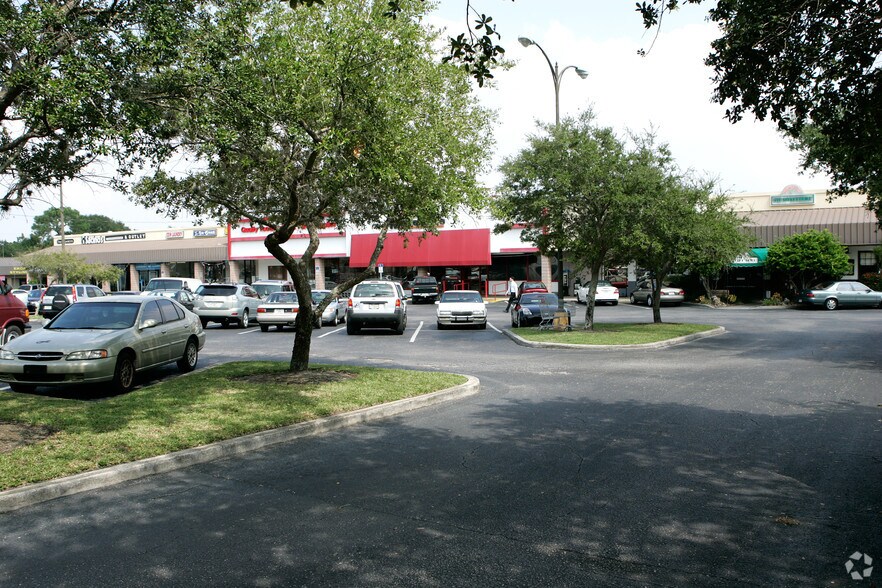 More Photos Of 3131-3185 4th St N, Saint Petersburg Freestanding For Lease
