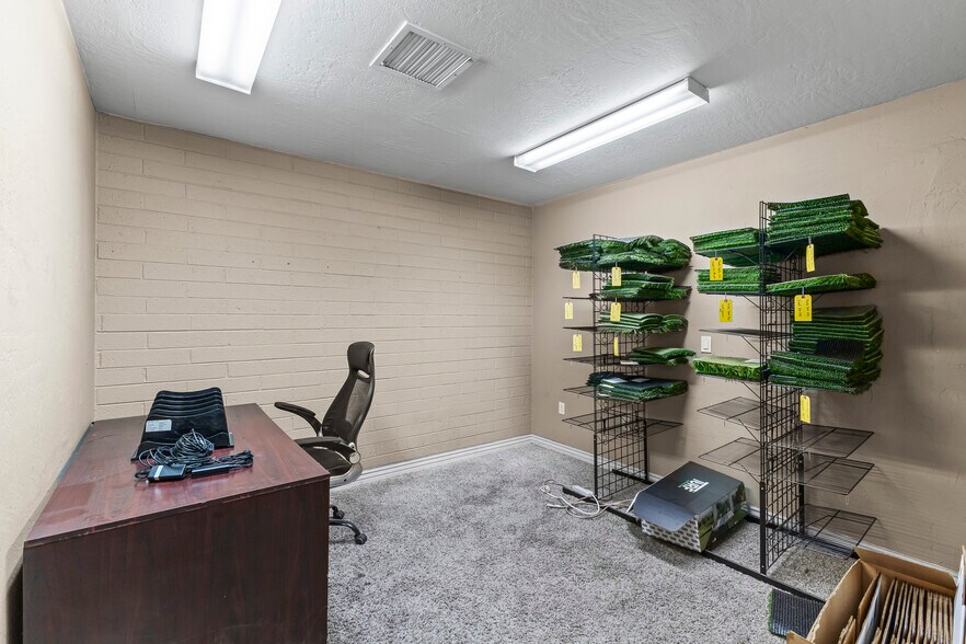 More Photos Of 9243 W Grand Ave, Peoria General Retail For Lease