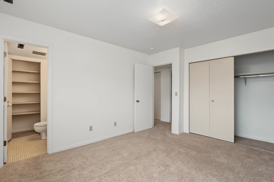 More Photos Of 1115 4th St, Mason City Apartments For Sale