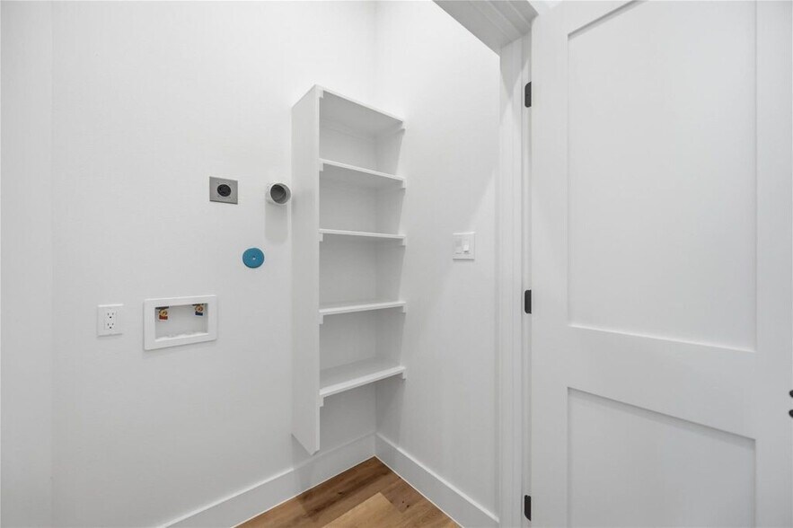 More Photos Of 4029 Cork Dr, Houston Apartments For Sale