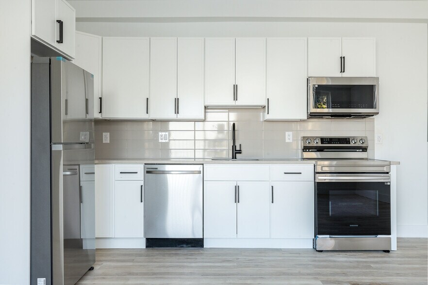 More Photos Of 809 Diamond St, Philadelphia Apartments For Sale