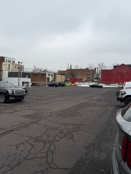 More Photos Of 254 E High St, Pottstown Storefront Retail Office For Sale