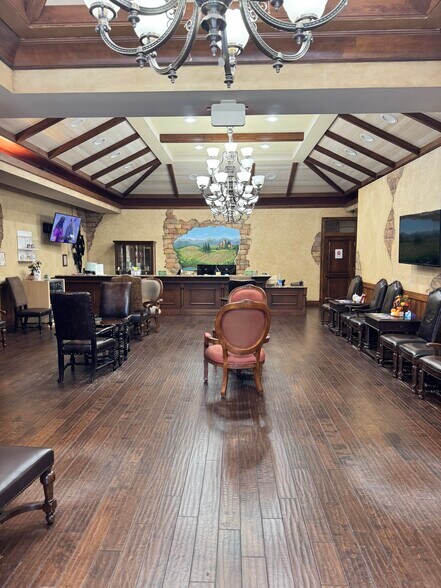 More Photos Of 2400 Hooks St, Clermont Medical For Lease