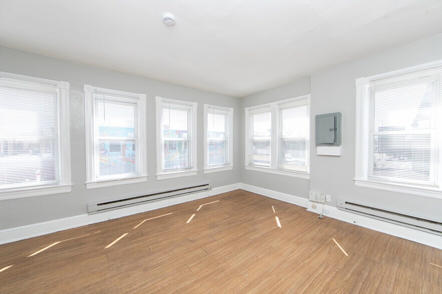 More Photos Of 2707 Westfield Ave, Camden Apartments For Sale