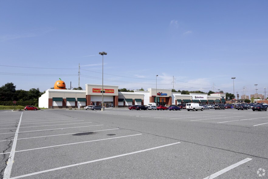 More Photos Of 2200 W Oregon Ave, Philadelphia Unknown For Lease