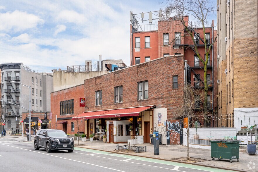 More Photos Of 59-61 Carmine St, New York Apartments For Lease